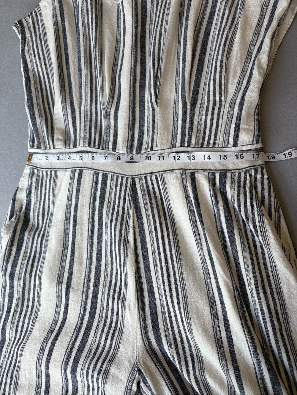 Gibson Latimer Striped Sleeveless Wide-Leg Linen Jumpsuit in Cream and Navy Sz L - Picture 8 of 13